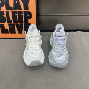 2026春季新款厚底增高老爹鞋网面透气休闲运动鞋百搭透气跑步鞋T