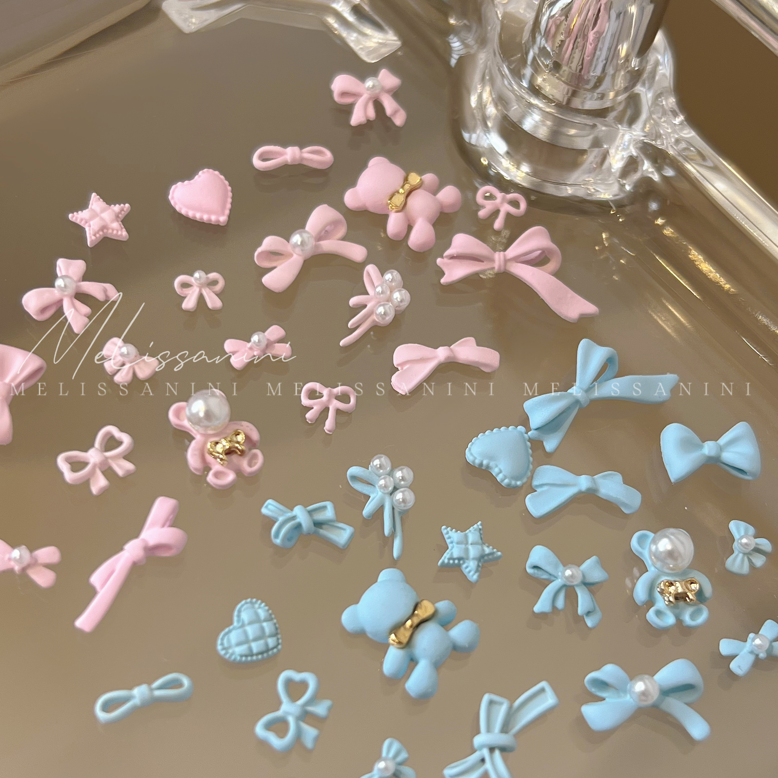 米粒粉蓝马卡龙奶油风小熊蝴蝶结