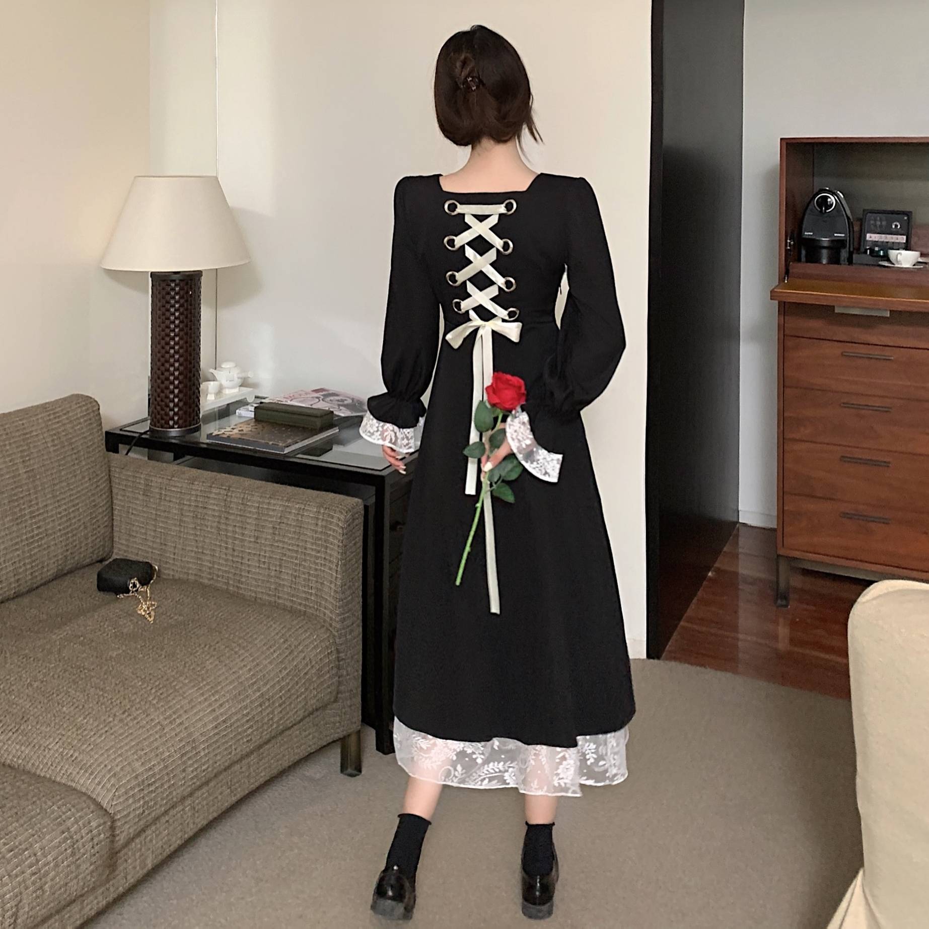 Early spring new court French retro Victorian Lace Hepburn dress