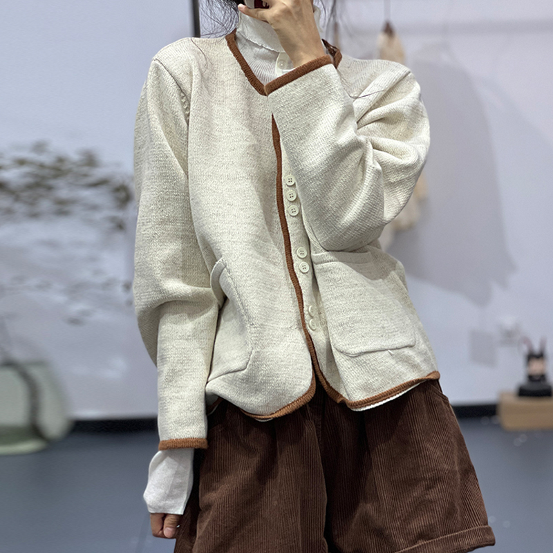腈纶单排扣圆领开衫纯色针织衫
