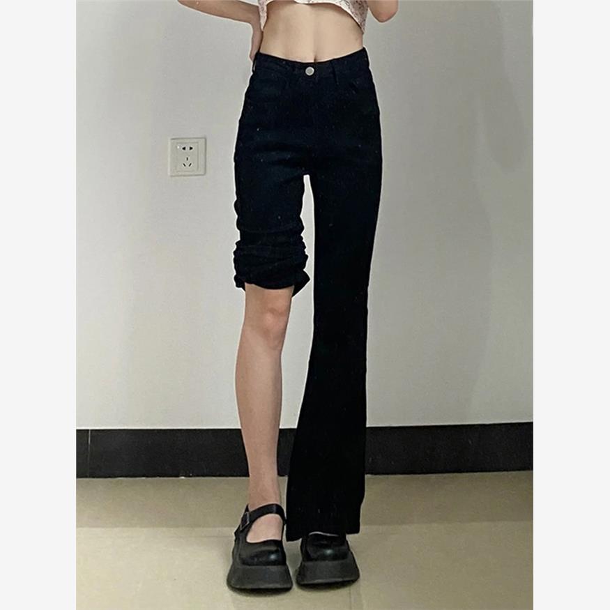 黑色高腰微喇牛仔裤女春