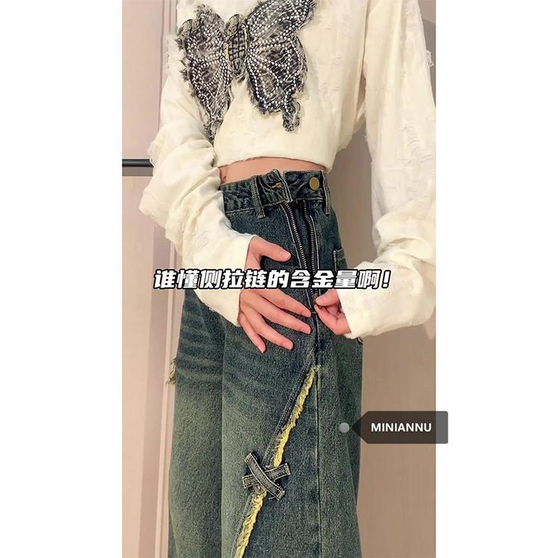 胖MM大尺码女装蝴蝶刺绣牛仔裤女美式覆古侧边拼接拉炼 炼 毛边阔