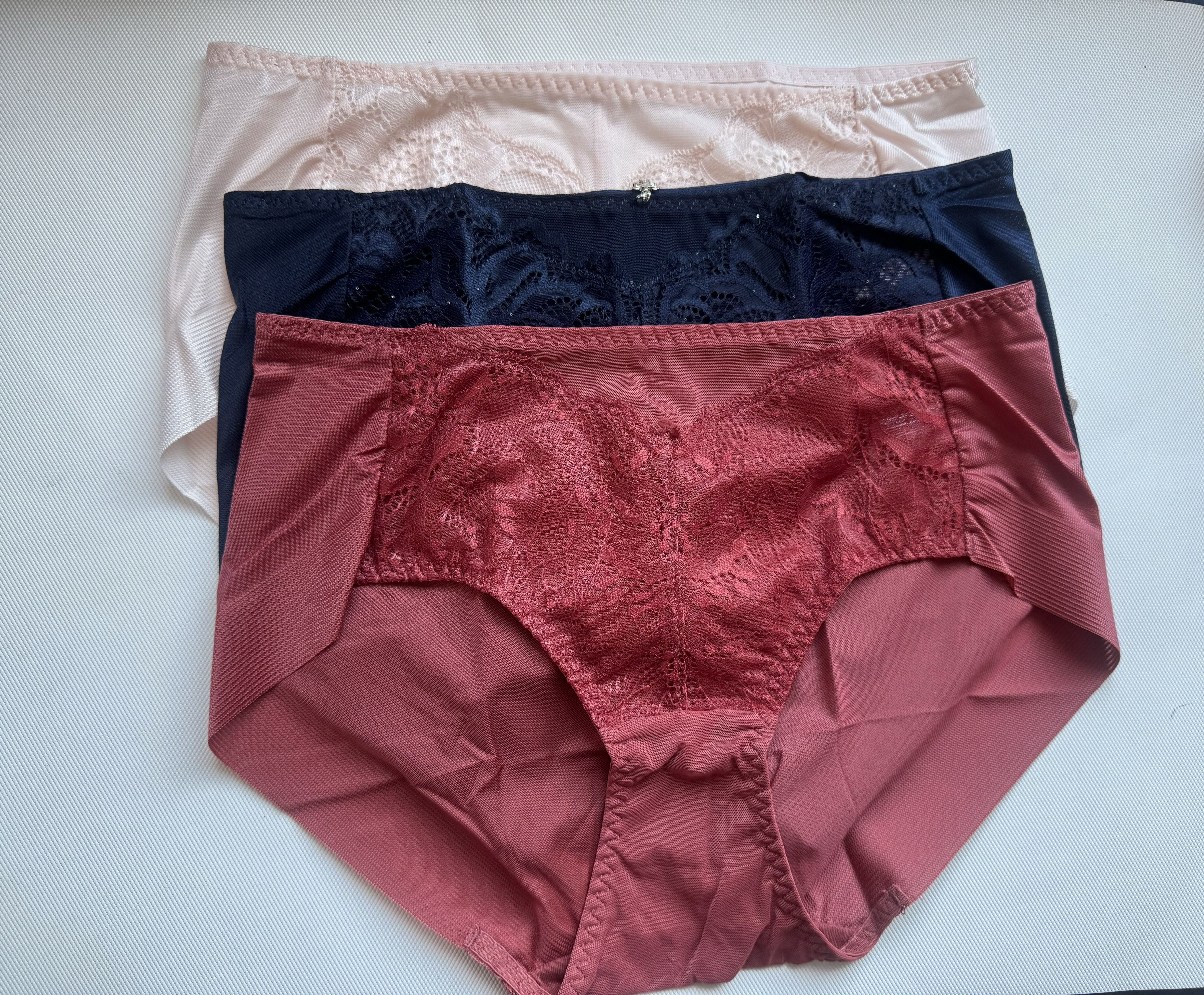 高货新款出口韩国专柜原单女士无痕牛奶丝蕾丝舒适中腰三角内裤,女士内衣/男士内衣/家居服,女三角裤,淘宝优惠券,粉丝福利购,淘宝优惠卷