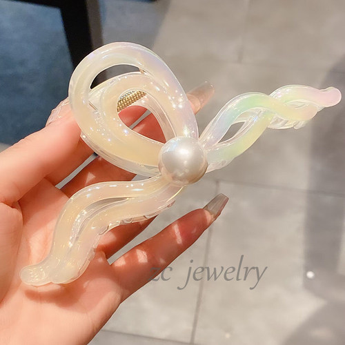 韩国人鱼姬色珍珠鲨鱼夹女