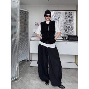 IAMCPLUS 轻薄小件羊羔毛拼接马甲 2025AW