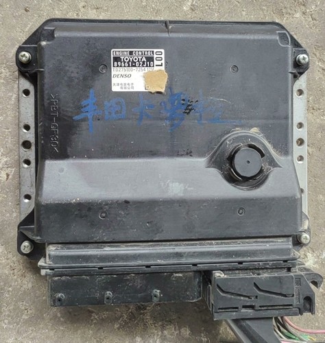 适用于丰田卡罗拉1.6 1.8发动机电脑板89661-02J70 02J80 02J50