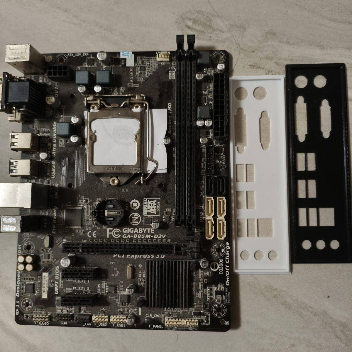 适用技嘉GA-B85M-D2V主板的挡板 3D打印PETG材质