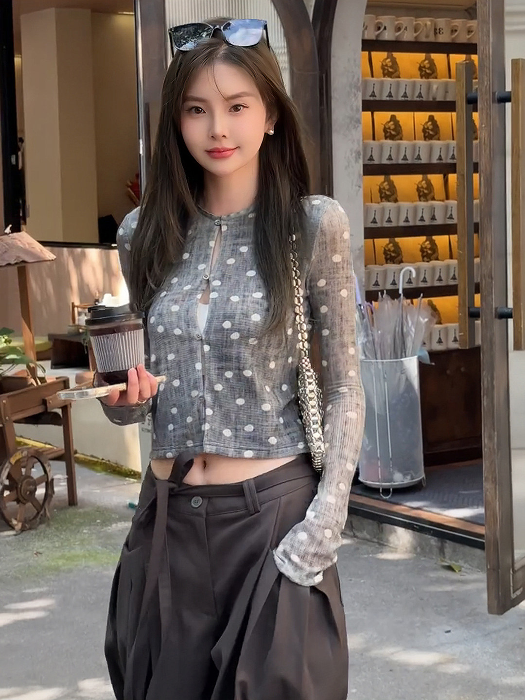 收腰法式覆古短款波点针织开衫女春秋薄款2025新款设计感露脐上衣