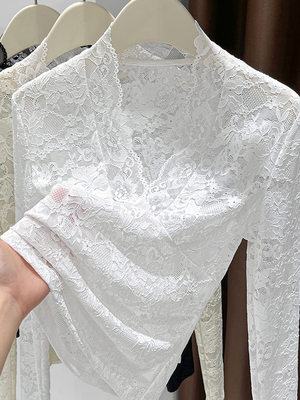 白色蕾丝花边打底衫女春秋薄款内搭2025新款设计感气质网纱小衫女