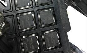 UPD78F0511GA(T)-8EU-A【原装正品】D78F0511瑞萨RENESAS QFP48