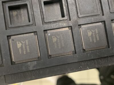 5895-5220C 大众福特15年版翼博ABS板易损芯片全新原装包装车好用