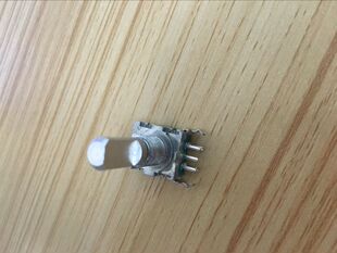 日本ALPS EC11B15242AF编码器旋转开关30定位带开关轴长20mm 卧式