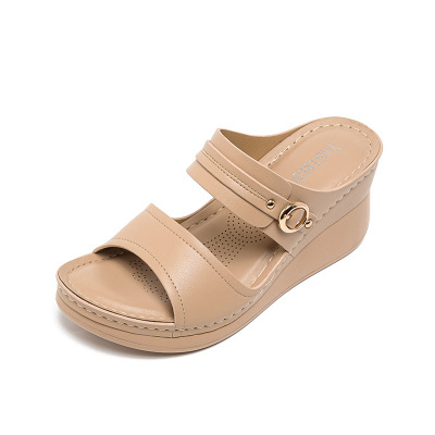 休闲舒适大码厚底凉鞋拖鞋 Large thick soled sandals slippers
