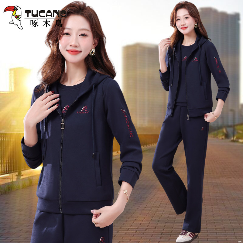 啄木鸟妈妈运动马甲三件套女士春秋季2026新款宽松连帽休闲套装女
