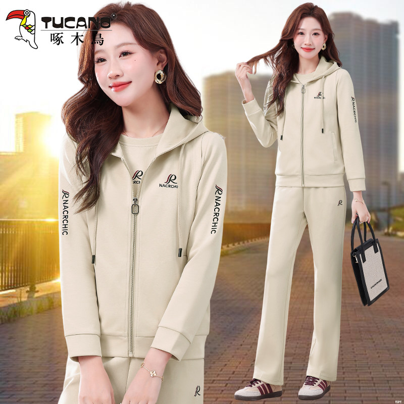啄木鸟妈妈运动马甲三件套女士春秋季2026新款宽松连帽休闲套装女