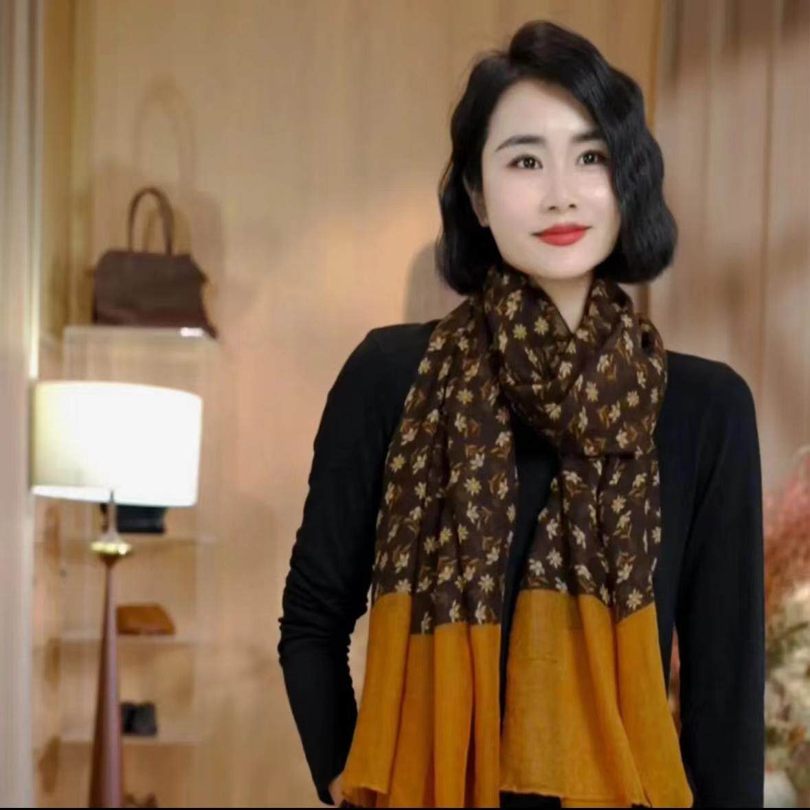 女款围巾时尚百搭印花长款披肩优雅气质休闲秋冬文艺2025新款丝巾