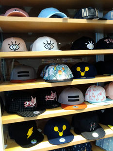 名创优品帽子MINISO日本时尚男女太阳帽棒球帽鸭舌帽夏卡车帽米奇