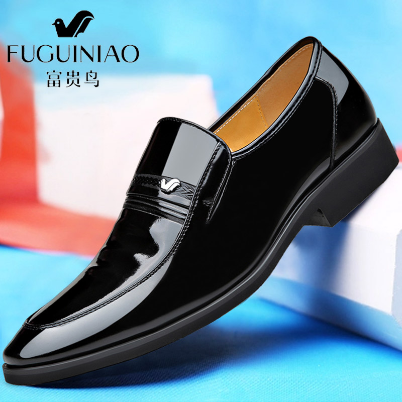 富贵鸟亮面尖头休闲风透气男皮鞋