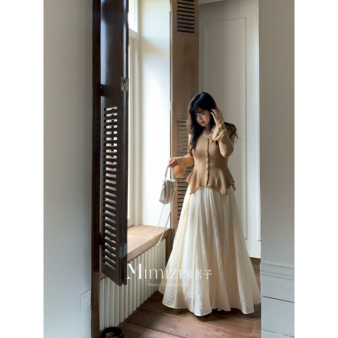 米米子微胖大码胖mm“云起观山”时尚风条纹肌理大裙摆半身长裙秋