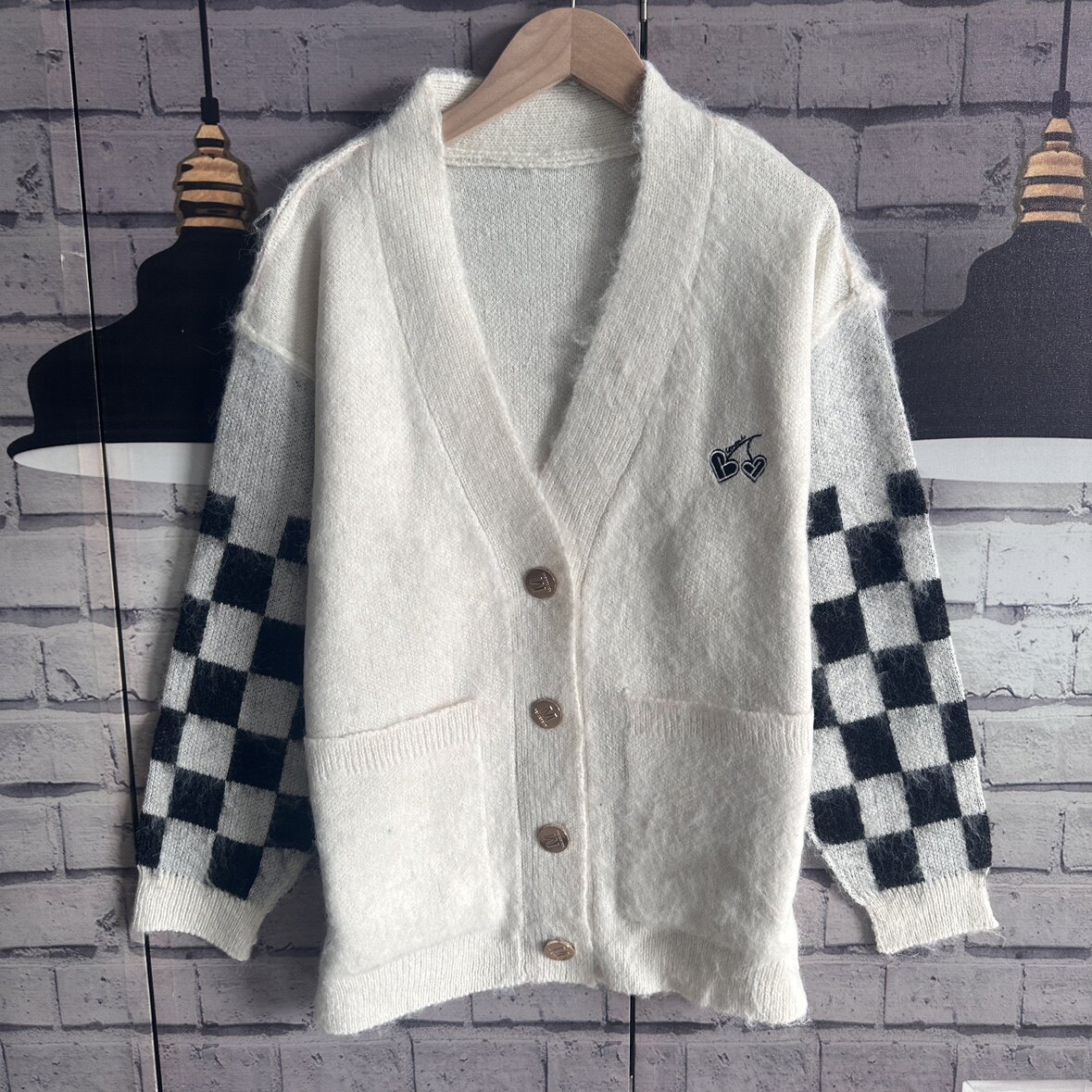 胸围110衣长66可穿到135斤宽松加厚拼色棋盘格毛衣外套开衫女D321