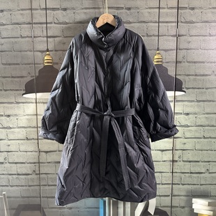 牌子的轻便款宽松大码90-180斤可穿羽**绒大衣腰带款大衣女
