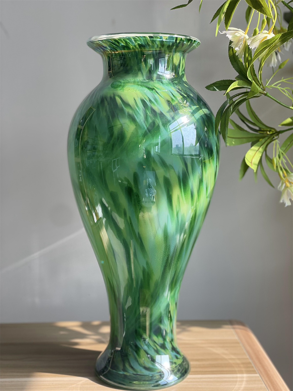 新中式玻璃客厅超大花瓶