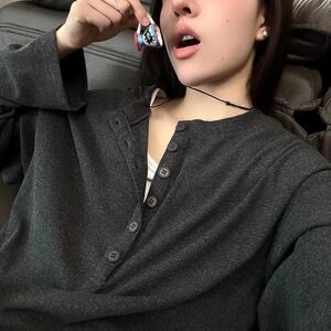 网络图+春款现货 美式百搭打底长袖T恤 W1083/P45 限68图片