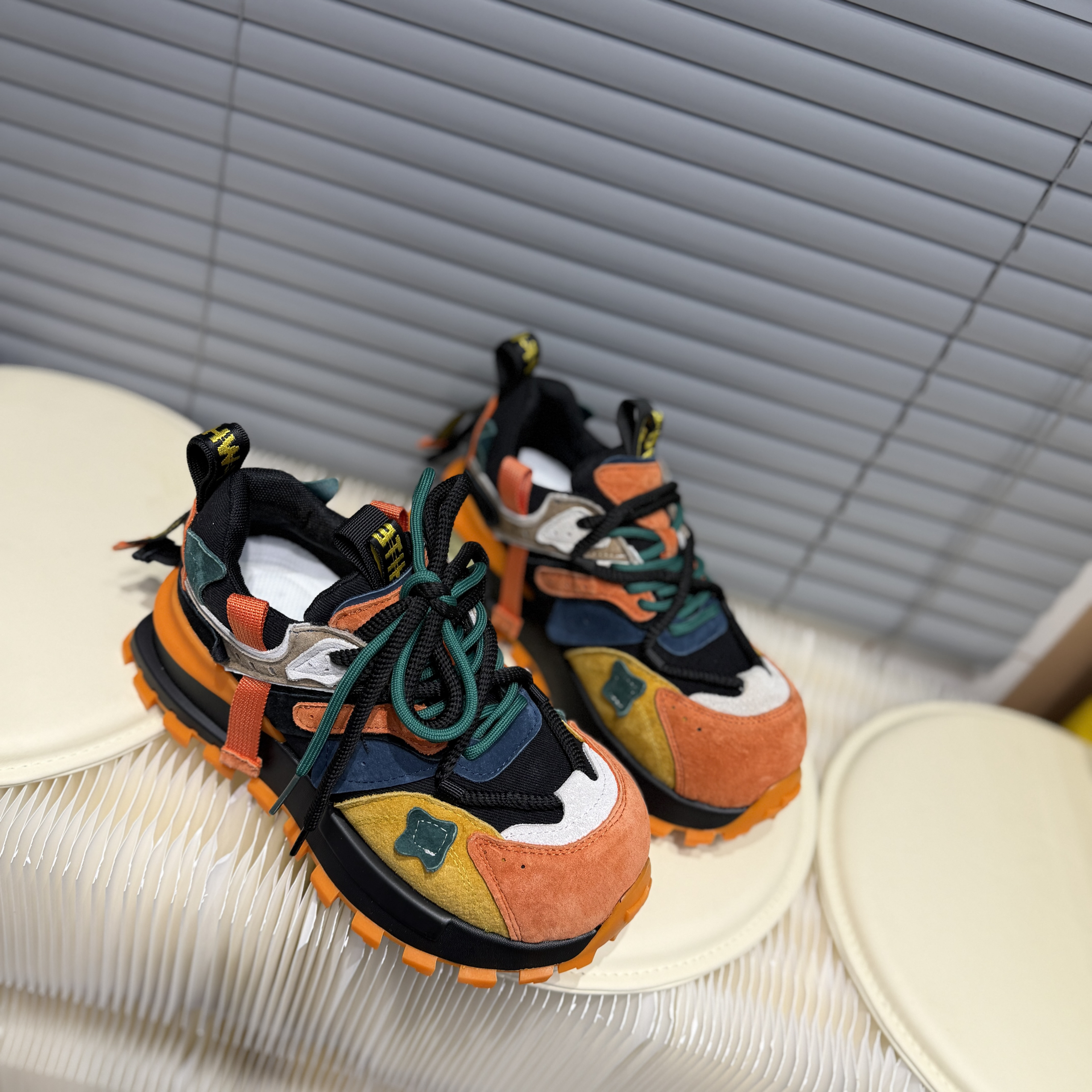 2025年新款牛皮版复古德训鞋女真皮拼色平底休闲运动鞋