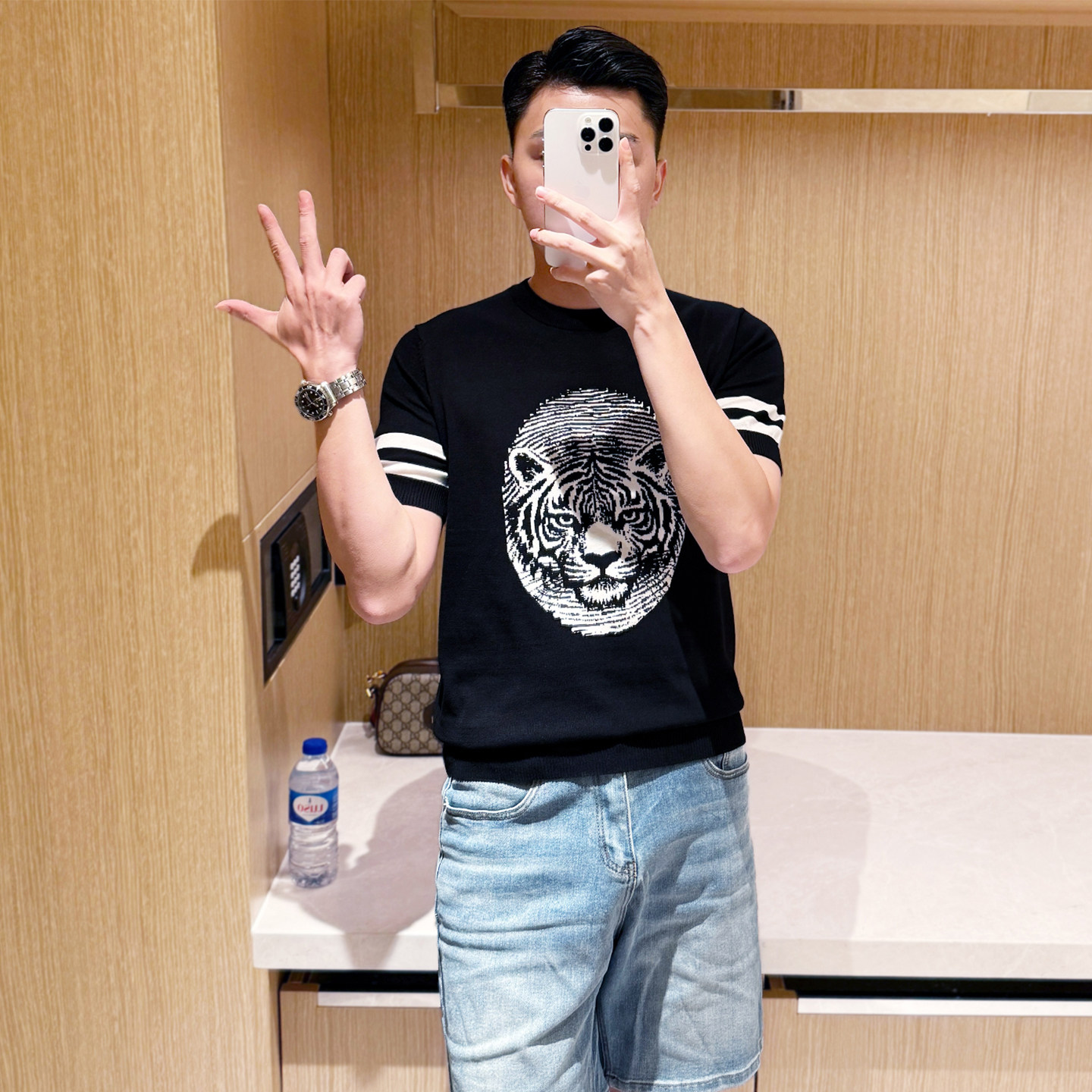 夏季新款休闲黑白拼色修身t恤男 时尚复古虎头图案提花针织短袖男