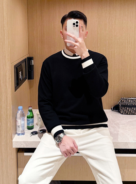 秋冬新款休闲男式黑色衣服针织打底衫复古风拼色条纹圆领毛衣男款