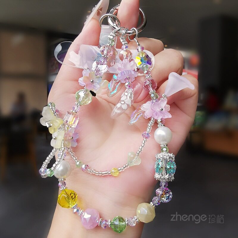 水晶花朵手机链挂件ins女好看精致高级感小众串珠饰品户外旅游行逛街防丢手提包挂钥匙腕带壳手机挂绳短新款