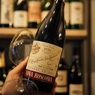 口感细腻饱满 西班牙名庄里奥哈Rioja博石园里奥哈珍藏干红葡萄酒