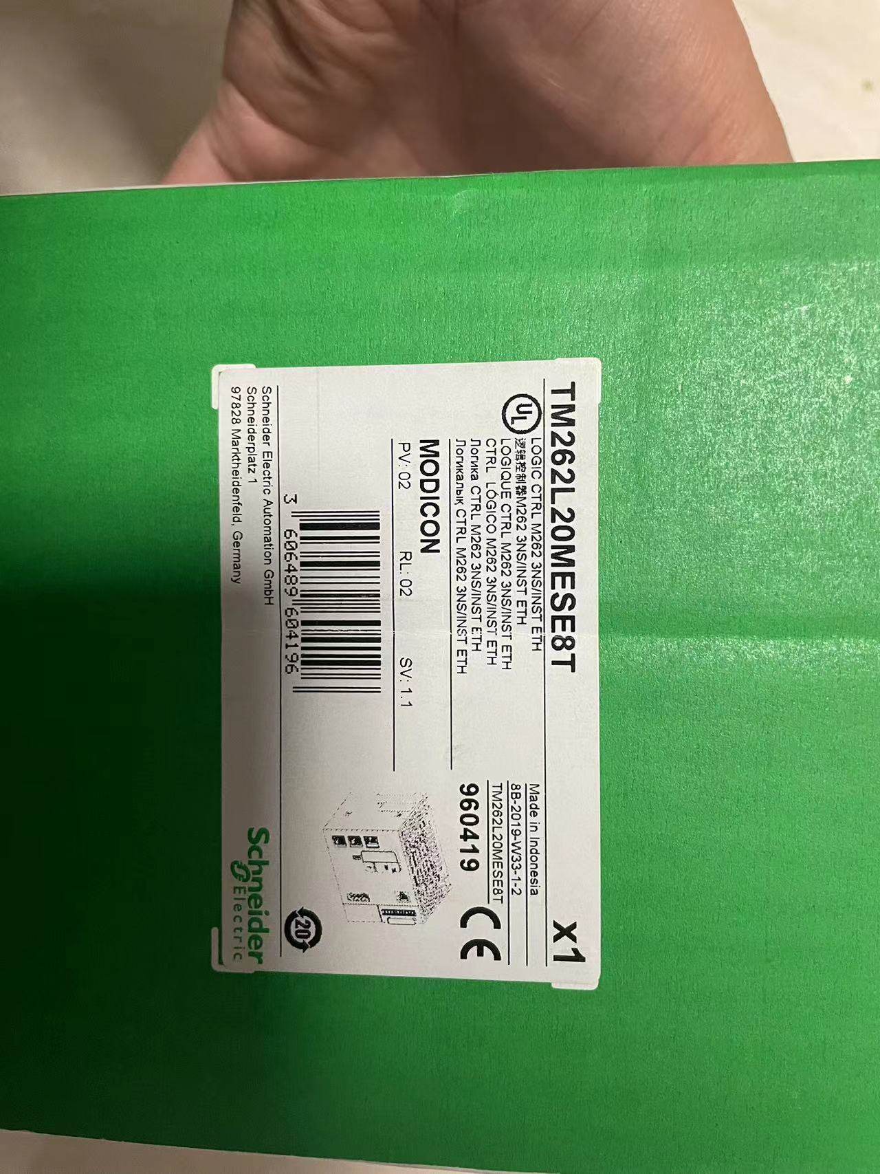 逻辑控制器tm262l20mese8t tsx372200全新原装