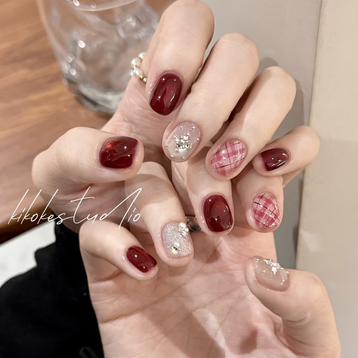 秋冬酒红猫眼新年显白格纹穿戴甲