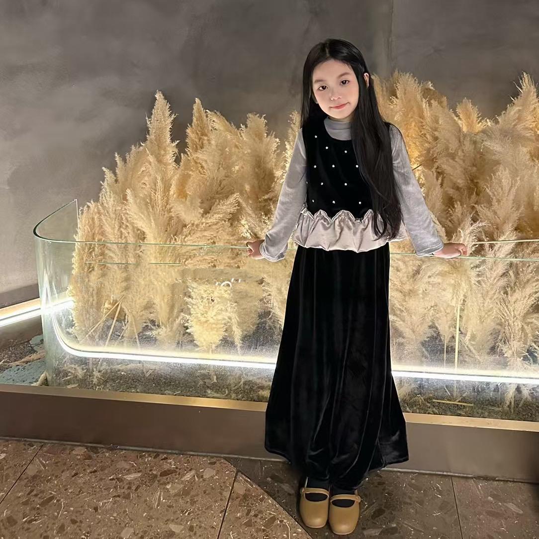 萝莉女童套装裙2024新款冬季金丝绒两件套时髦网红背心半身裙长裙