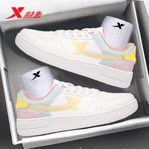 特步板鞋细带女鞋子低帮