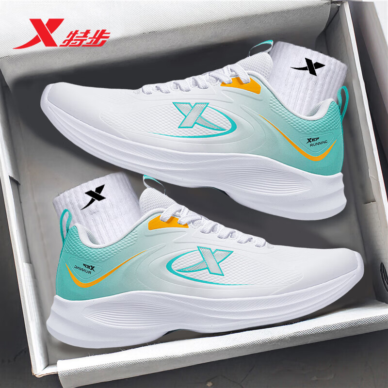 特步男跑步鞋运动鞋男正品