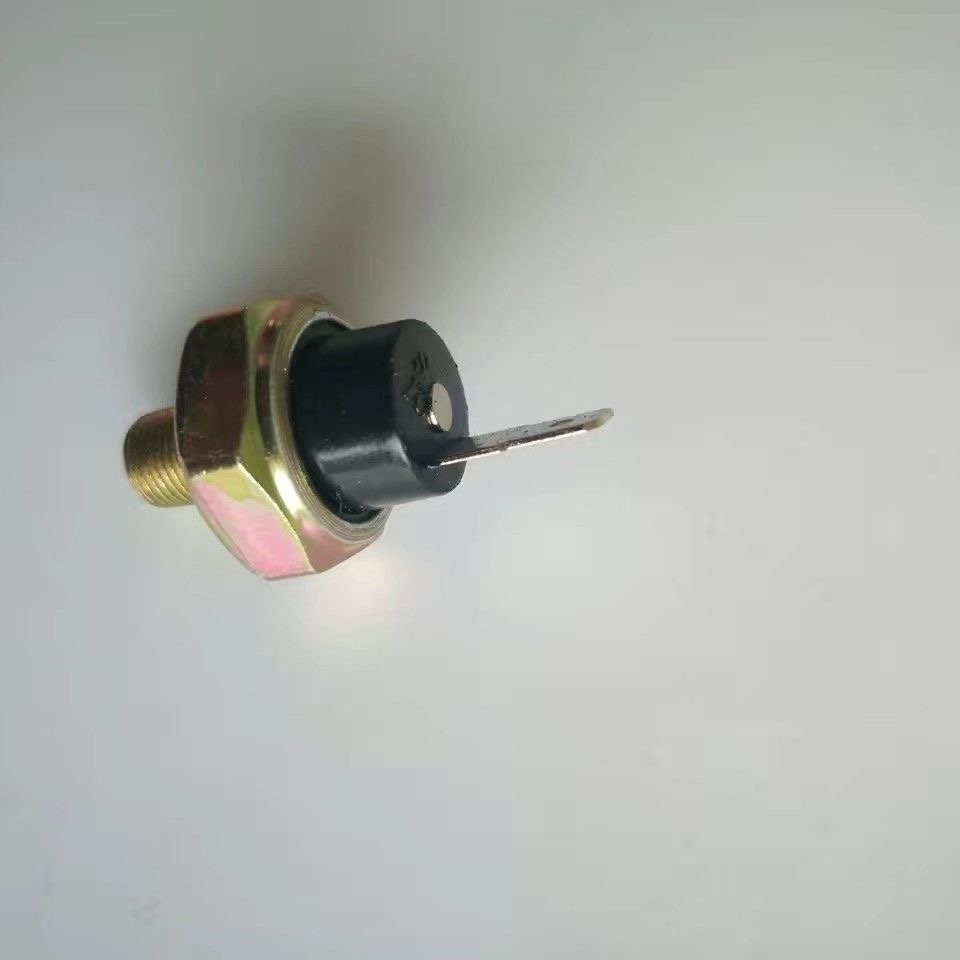 适配昌河铃木北斗星K14B,CH7140e+,X5机油压力传感器机油塞