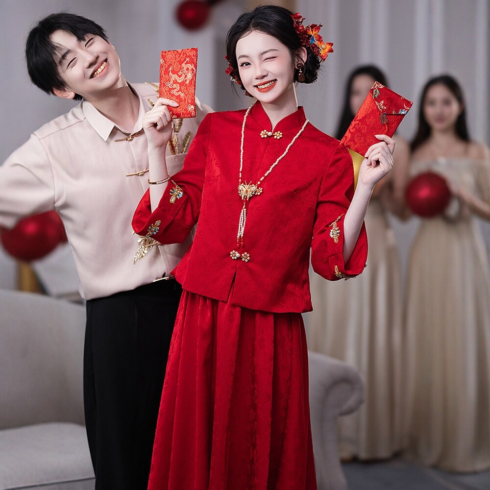 新中式缎面敬酒服新娘旗袍秀禾服红色2026新款订婚礼服裙女高级感