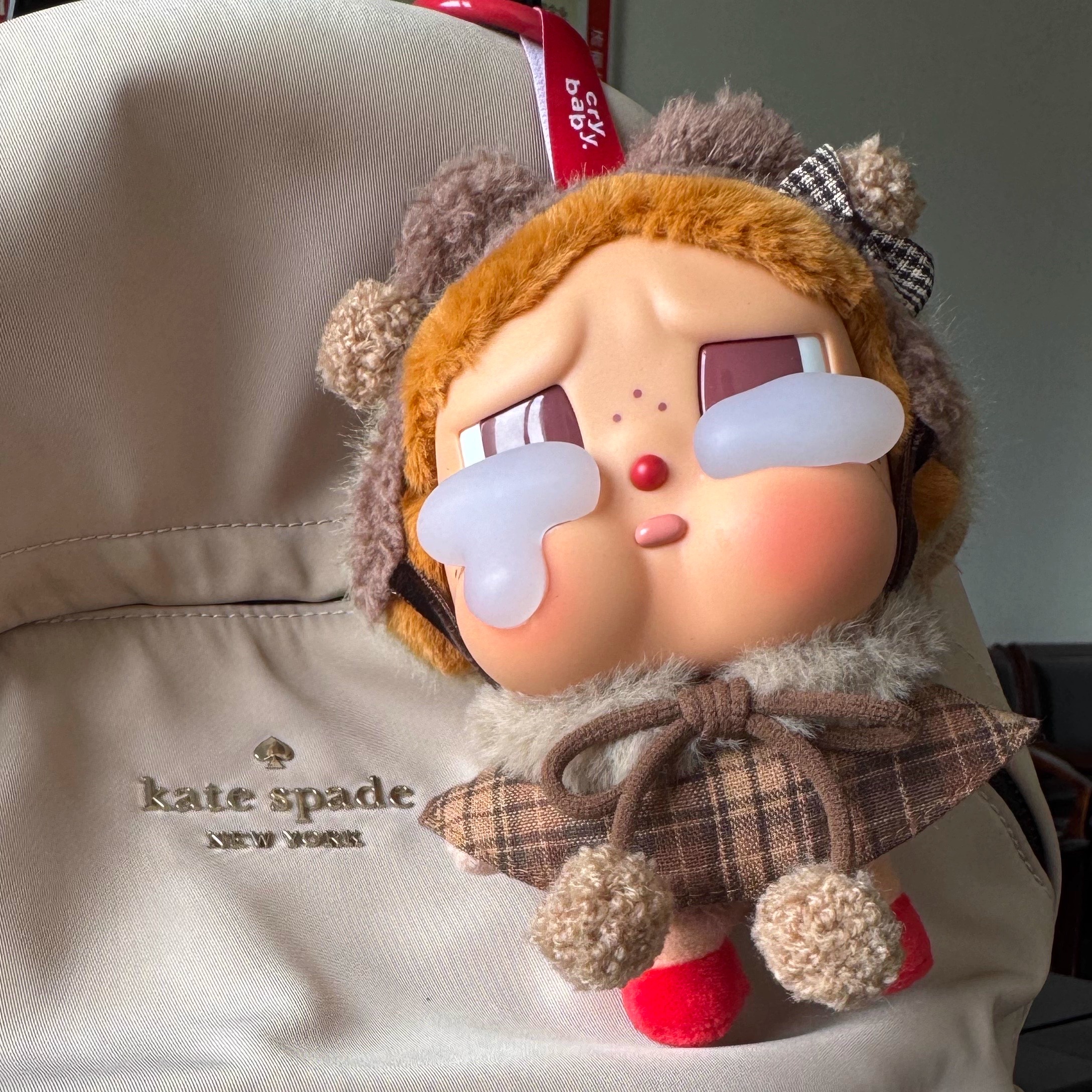 仅售娃衣哭娃CRYBABY眼泪工厂系列搪胶10cm衣服服装潮流挂件娃衣