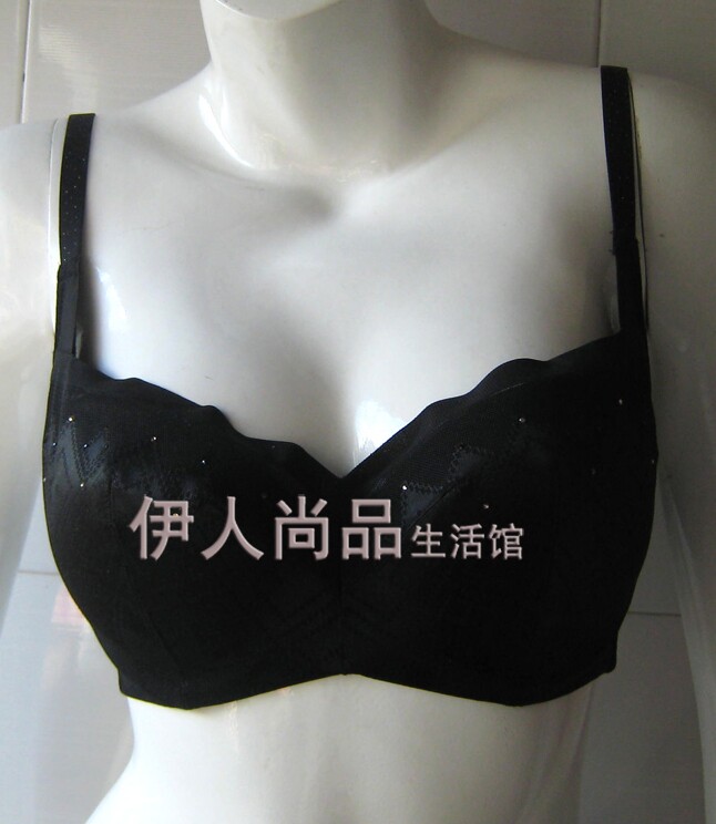 爱慕La Clover高端LC12331侧比加宽收副乳薄模杯聚拢文胸断码清仓