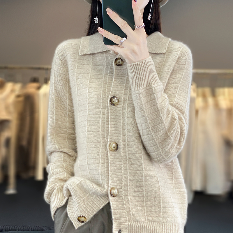 昊恩羊毛单排扣Polo领开衫通勤