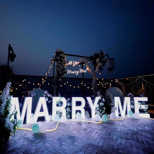 LED生日数字布置彩色变色字母灯发光英文marryme求婚灯箱落地灯牌