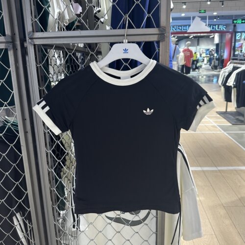 阿迪达斯三叶草短袖运动T恤显瘦