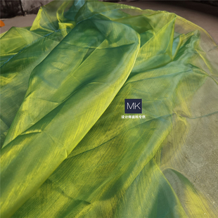 重工汉服礼服连衣裙时装 渐变镭射绿金自然艺术纱 设计师创意布料