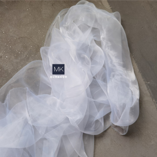 diy镭射幻彩 轻云出岫白透纱 创意时尚肌理连衣裙礼服设计面料