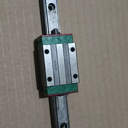 议价上银滑块HGH15CA，轨道长度160mm，十几个，4个包邮