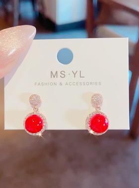 轻奢玫瑰金色红色珍珠耳环2026年新款爆款高级感耳钉精致小巧耳饰