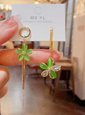 不对称锆石花朵耳环2025年新款潮绿色小清新百搭时尚显脸瘦耳钉女
