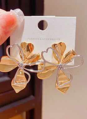 欧美金属银色花朵耳环女轻奢高级感复古气质耳钉耳饰2024新款银针